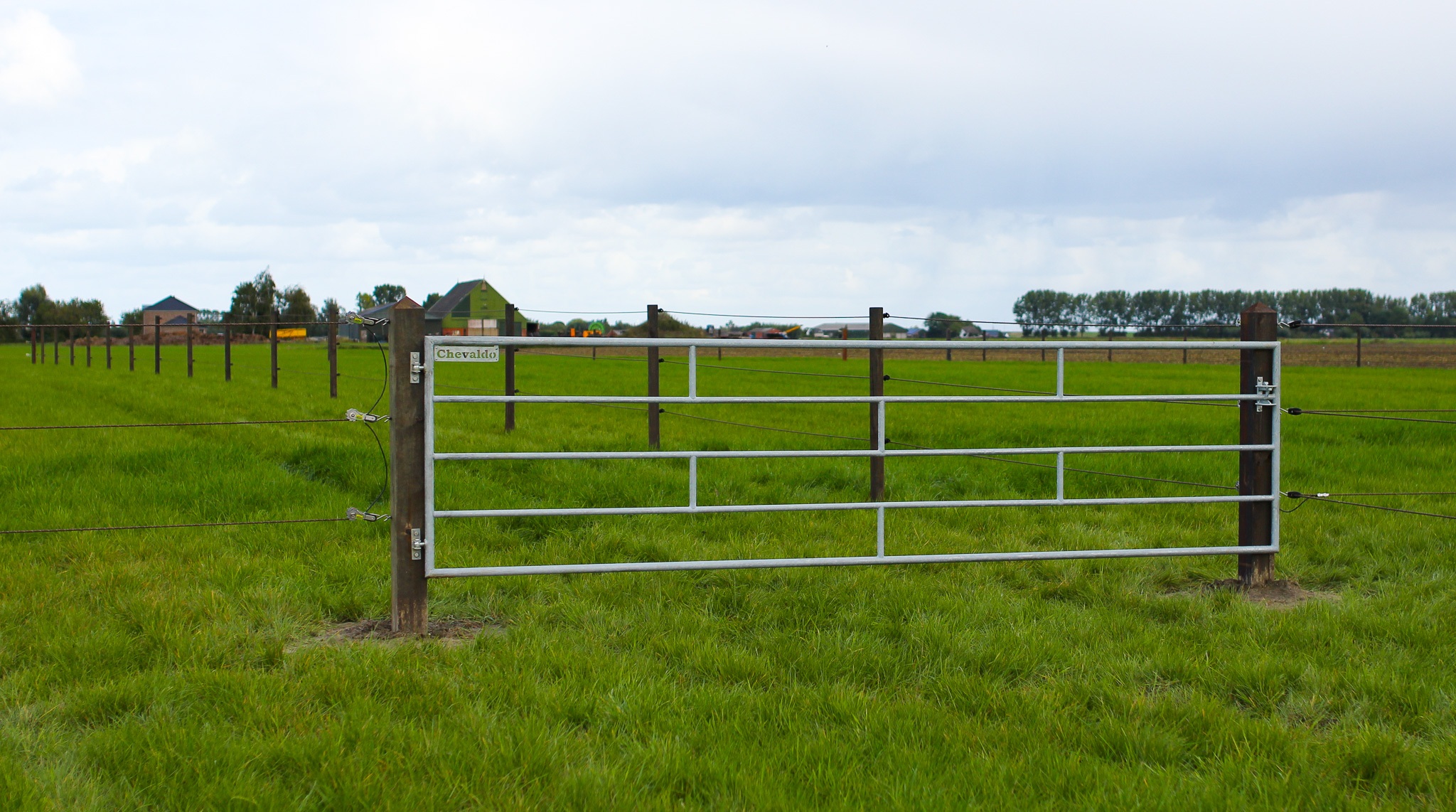 losse ijzeren weidepoort paardenomheining Chevaldo Omheiningen